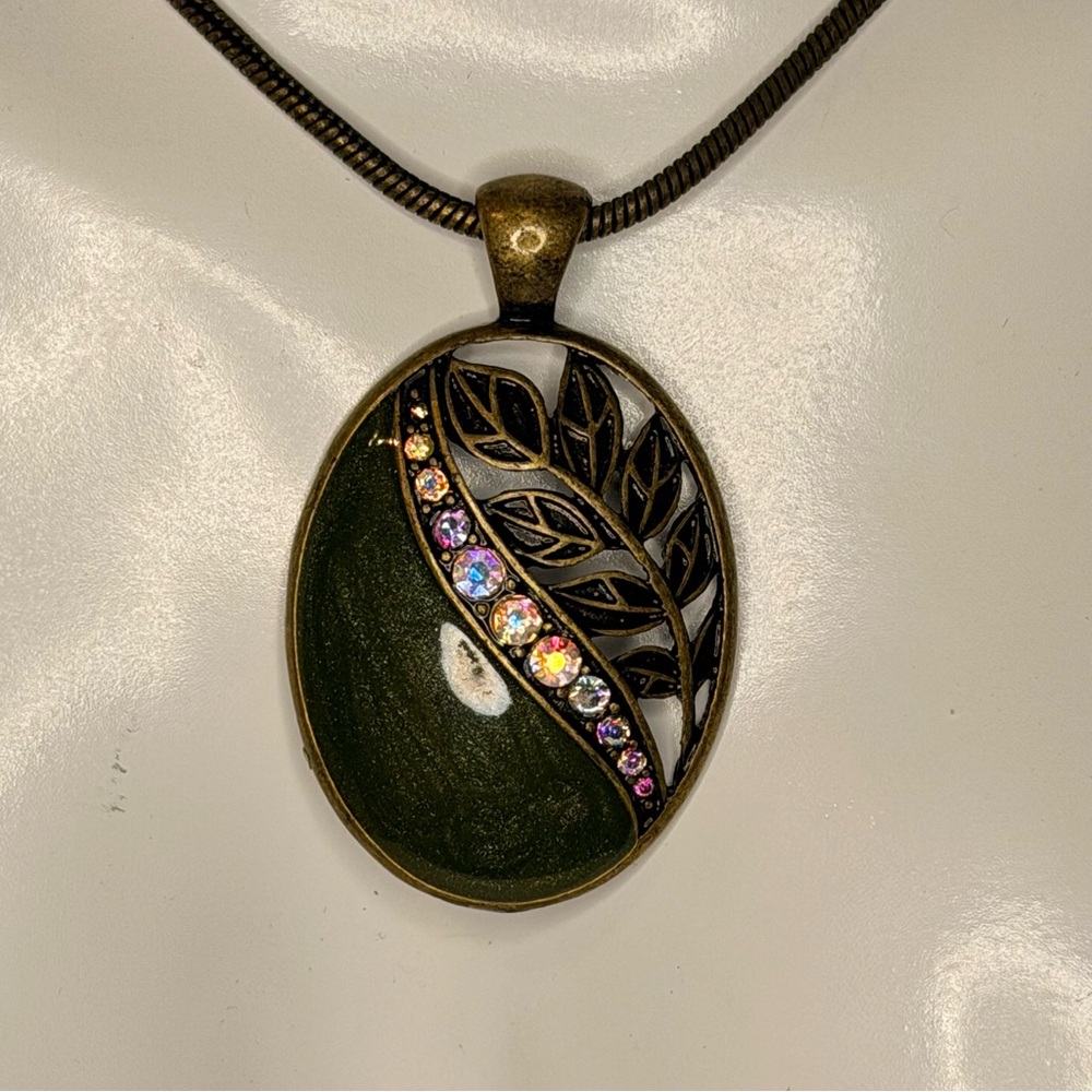 Antique‎ Bronze Oval Leaf Pendant Necklace with AB Rhinestone Accents Boho